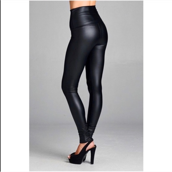 S-XL Avail! High Waisted Vegan Leather Leggings - Picture 4 of 7